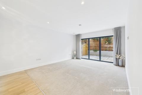 undefined, The Brookdales, London NW11