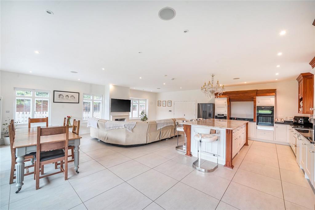 Kitchen/Family Room
