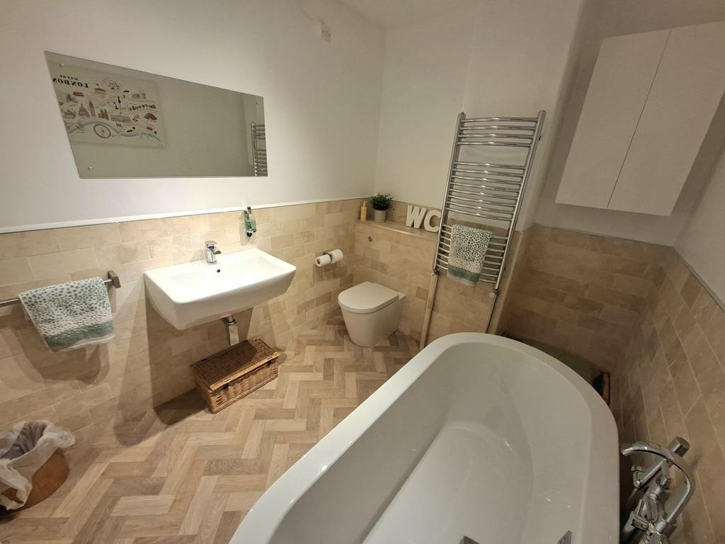 Family bathroom