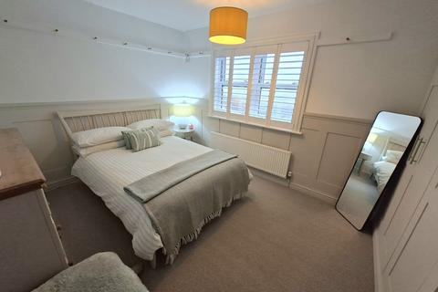 3 bedroom semi-detached house for sale, Newton Avenue, Stocksbridge, S36