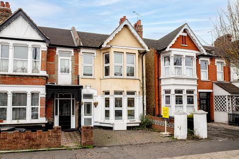 1 bedroom apartment for sale, Boscombe Road, Southend On Sea, SS2