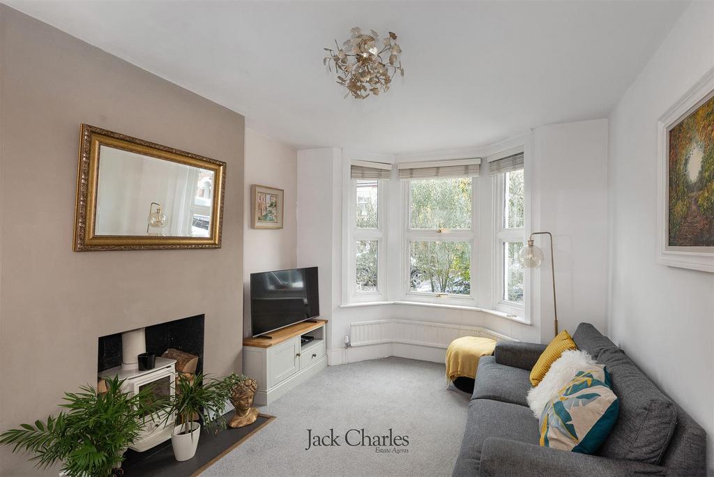 60 Mabledon Rd, TN9 2 TG 002.jpg