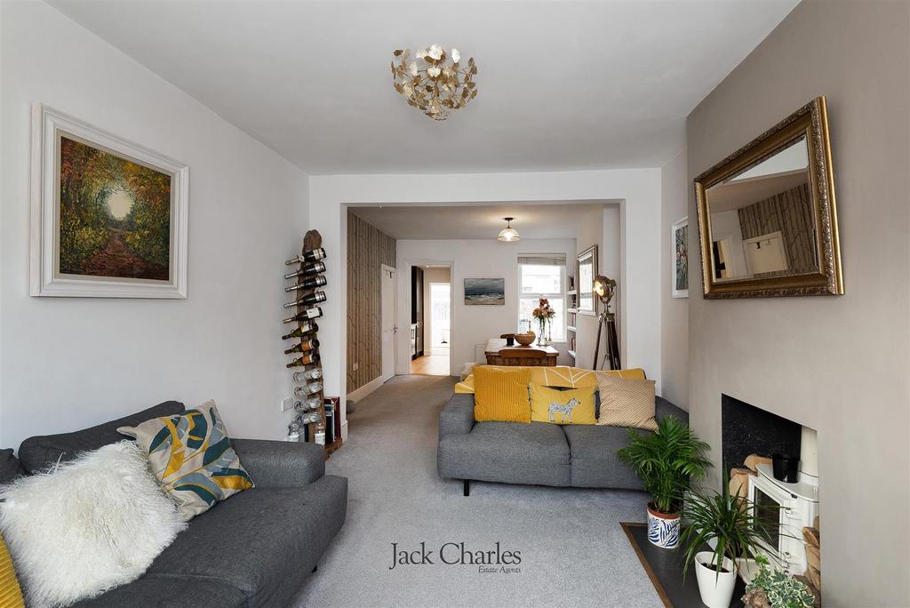 60 Mabledon Rd, TN9 2 TG 003.jpg