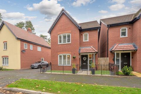 3 bedroom detached house for sale, Lea Castle Drive, Lea Castle, Kidderminster, DY10 3FP