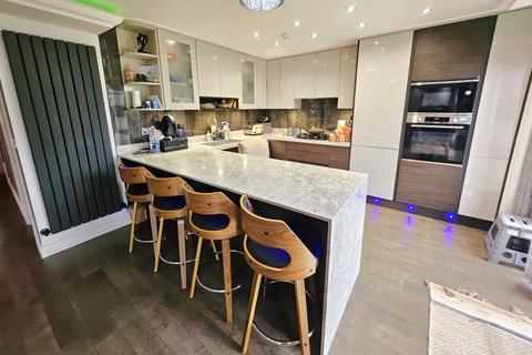 undefined, Addlestone, Surrey, KT15