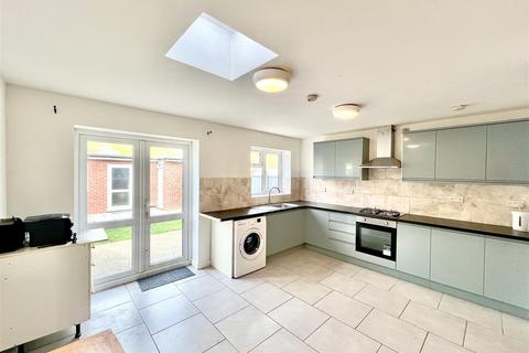 undefined, Wentworth Road, Southall UB2