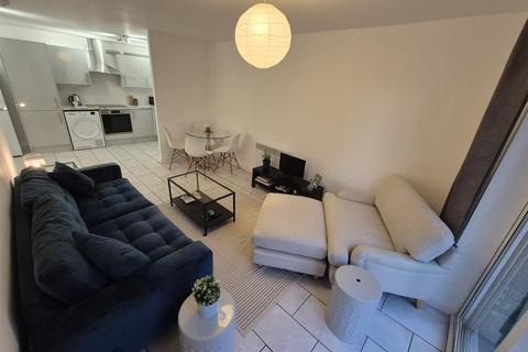 2 bedroom flat to rent, Dawn Court, Wilbraham Road, Manchester