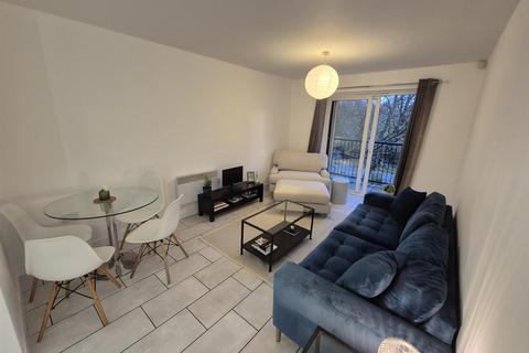 2 bedroom flat to rent, Dawn Court, Wilbraham Road, Manchester