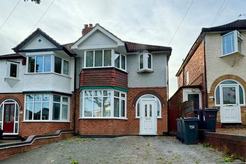 3 bedroom semi-detached house to rent, Blakeland Road, Birmingham B44