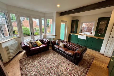 3 bedroom semi-detached house to rent, Blakeland Road, Birmingham B44
