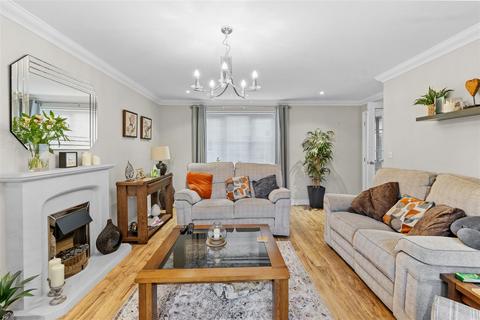 4 bedroom detached house for sale, Kensington Way, Polegate