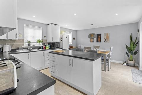 4 bedroom detached house for sale, Kensington Way, Polegate