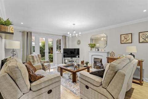 4 bedroom detached house for sale, Kensington Way, Polegate