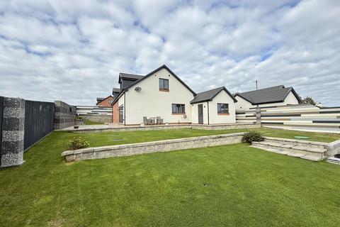 4 bedroom detached house for sale, Caer Delyn, Bodffordd, Anglesey, LL77