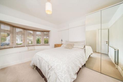 140 Elmbridge Avenue, Surbiton, KT5 9HF