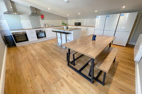 9 bedroom flat to rent, Hardman Street, L1 9AS,