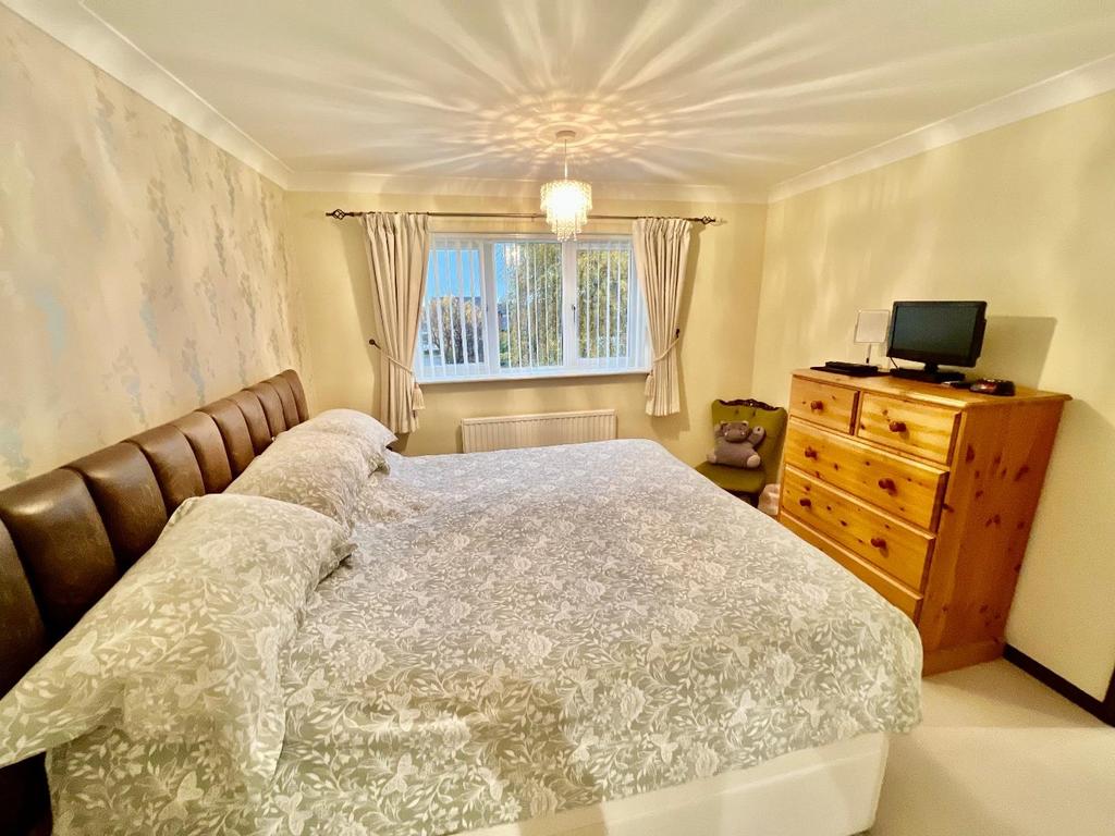 Main Bedroom