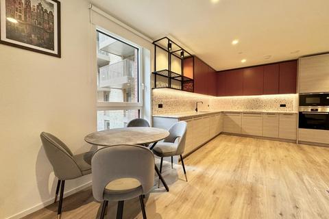 2 bedroom flat to rent, 5 Hemlock Street, Heron Wharf E14