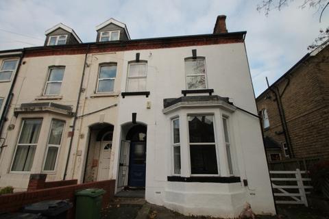 8 bedroom house to rent, Cardigan Road, Leeds LS6