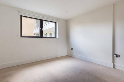 2 bedroom flat to rent, 44 Bow Common Lane, London E3