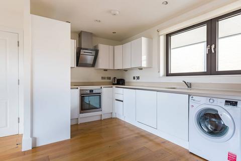 2 bedroom flat to rent, 44 Bow Common Lane, London E3