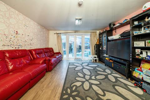 undefined, Miles Road, Mitcham CR4