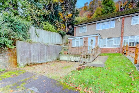 12 Bay Tree Close, High Wycombe, HP11 1JN