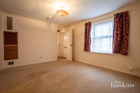 1 bedroom flat for sale, Stable Court, Wood Street, R.Wootton Bassett