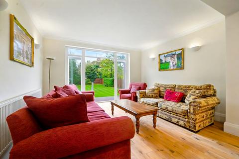 5 bedroom detached house for sale, Lake View, Edgware, HA8