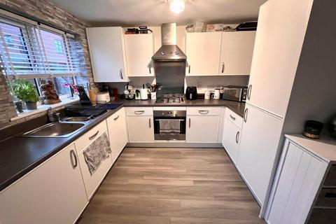 4 bedroom semi-detached house for sale, Hever Close, St. Crispin, Northampton NN5