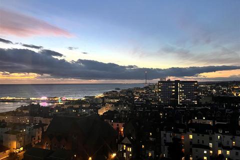 2 bedroom flat to rent, Lavender Street, Brighton