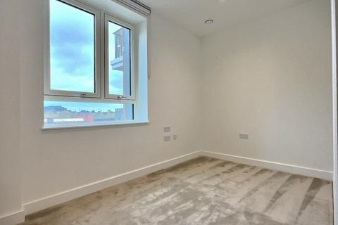 3 bedroom apartment for sale, Southlake Road, Plumstead, London, SE28