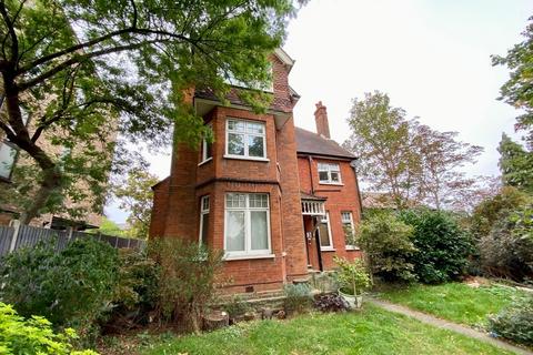 2 bedroom flat for sale, Burnt Ash Lane, Bromley BR1