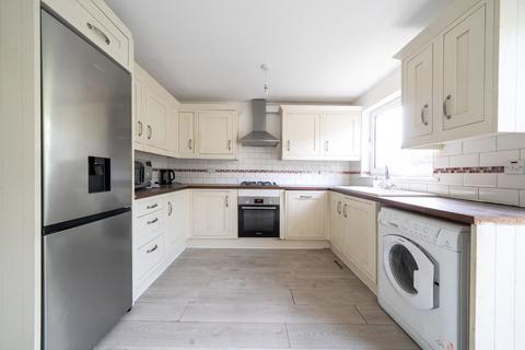 4 bedroom terraced house for sale, Blossom Close, Ealing, London, W5