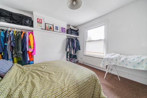 9 Richmond Road, London, W5 5NS