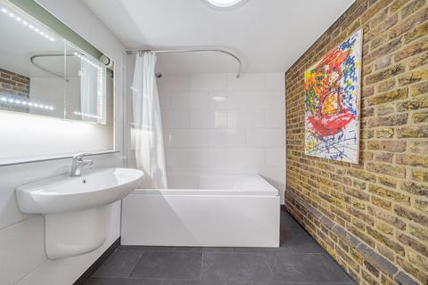 9 Richmond Road, London, W5 5NS