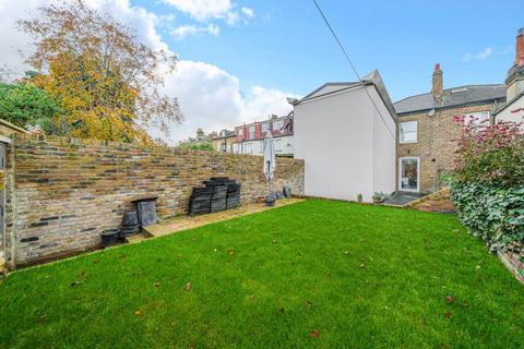 9 Richmond Road, London, W5 5NS