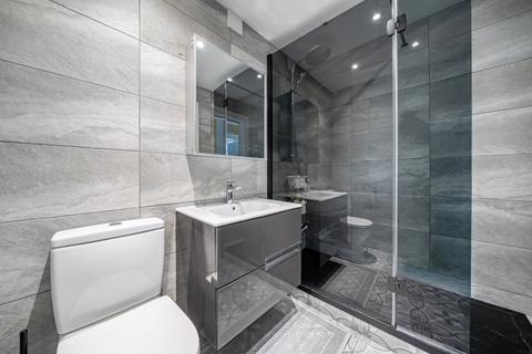 Flat 20, The Grange The Knoll, London, W13 8JJ