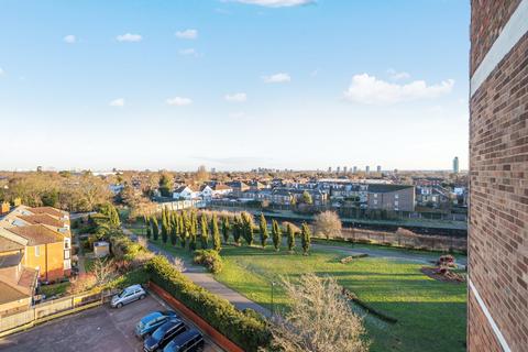 2 bedroom penthouse for sale, South Ealing Road, Ealing, London, W5