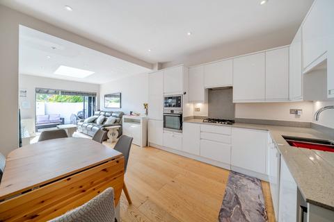 undefined, Waldegrave Road, London, W5