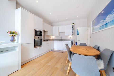 undefined, Waldegrave Road, London, W5