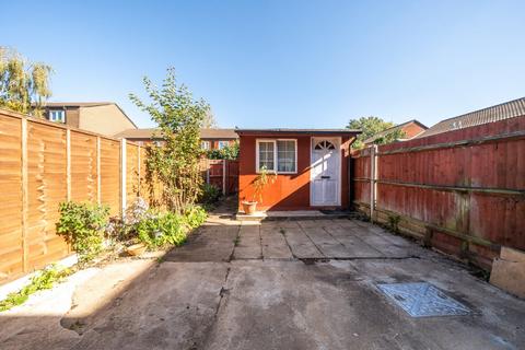 undefined, St. Pauls Close, London, W5
