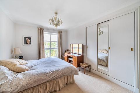2 bedroom flat for sale, Gloucester Terrace, Bayswater, London, W2