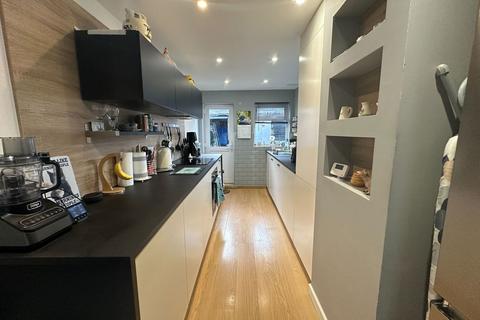 3 bedroom terraced house for sale, Babbacombe Road, Torquay, TQ1 3SR