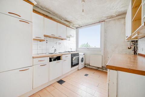 2 bedroom flat for sale, Brenchley Gardens, Forest Hill, London, SE23