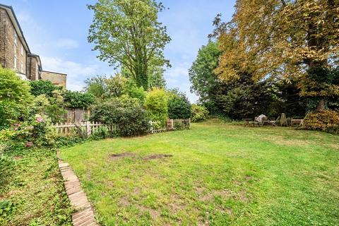 3 bedroom flat for sale, Devonshire Road, Forest Hill, London, SE23