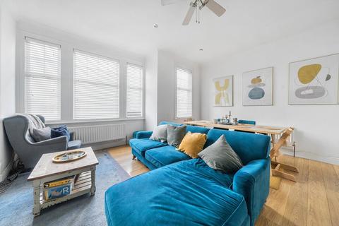 3 bedroom flat for sale, Stanstead Road, London, SE23