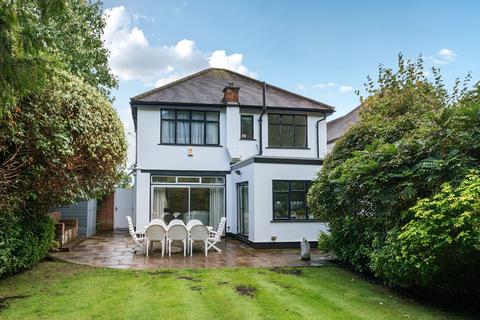 4 bedroom detached house for sale, Cedar Rise, Southgate, London, N14