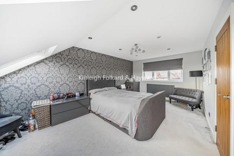 undefined, Mandeville Road, London, N14