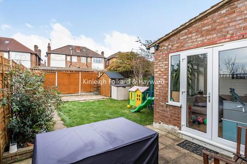 undefined, Mandeville Road, London, N14